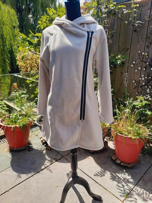 Wit vest met oortjes, maat L, Kleding | Dames, Truien en Vesten, Zo goed als nieuw, Maat 42/44 (L), Wit, Ophalen of Verzenden