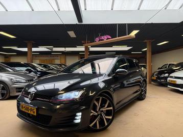 Volkswagen Golf 7 2.0 TSI GTI Performance Pano Digitaal Keyl beschikbaar voor biedingen