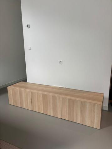 Tv meubel met deuren