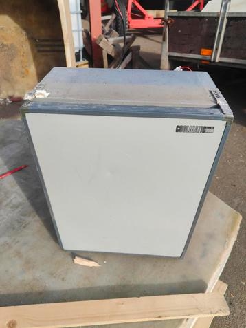 12V Koelkast - Ideaal voor Camper of Boot! beschikbaar voor biedingen