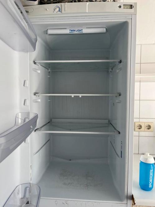 Koelvries combinatie, Witgoed en Apparatuur, Koelkasten en IJskasten, Gebruikt, Met aparte vriezer, 200 liter of meer, 160 cm of meer