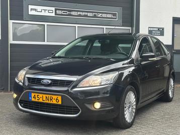 Ford Focus 1.8 16V Limited I AIRCO I NAVI I TREKHAAK beschikbaar voor biedingen