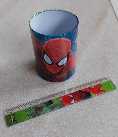 Spiderman pennenbakje, liniaal en Racing Sports fleecedekent, Kinderen en Baby's, Kinderspulletjes, Zo goed als nieuw, Ophalen of Verzenden