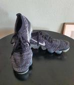 Nike Air Vapormax Flyknit sneakers – maat 43, Kleding | Heren, Schoenen, Ophalen of Verzenden, Zo goed als nieuw, Zwart