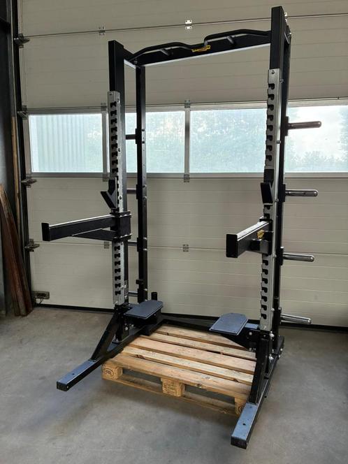 Technogym Olympic Half Rack, Sport en Fitness, Fitnessapparatuur, Gebruikt, Krachtstation, Ophalen of Verzenden