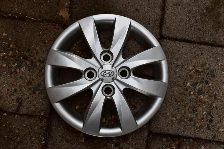 1 losse originele wieldop Hyundai i10 13 inch, Auto diversen, Wieldoppen, Gebruikt, Ophalen of Verzenden
