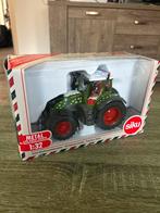 Siku Fendt 728 Vario Christmas tractor // trekker, Hobby en Vrije tijd, Modelauto's | 1:32, Ophalen of Verzenden