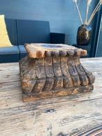Oud houten kandelaar / poer, Huis en Inrichting, Woonaccessoires | Kandelaars en Kaarsen, Ophalen, Hout, Minder dan 25 cm