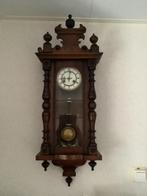 Mooie goedwerkende antieke klok van het merk Junghans, Antiek en Kunst, Antiek | Klokken, Ophalen