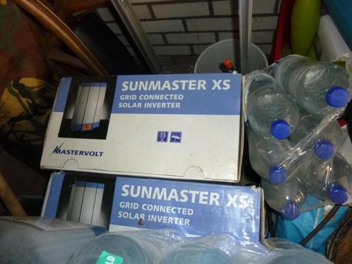 Mastervolt Sunmaster XS2000 Solar Inverter 2 stuks, Hobby en Vrije tijd, Elektronica-componenten, Gebruikt, Ophalen