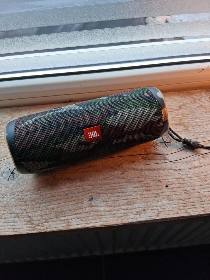 JBL Flip 5 - Camouflage - Draagbare Bluetooth Speaker, Audio, Tv en Foto, Luidsprekers, Gebruikt, Overige typen, Minder dan 60 watt