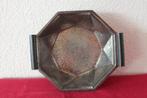 Art deco verzilverd metaal en bakeliet bakje met hamerslag, Antiek en Kunst, Ophalen of Verzenden