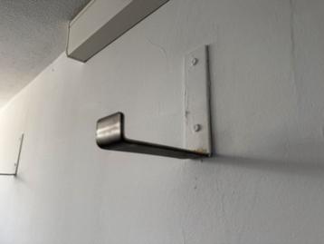 RVS steunen voor 3 delige ladder beschikbaar voor biedingen