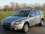 Volvo V50 V50 T5 AWD AUT 2007 183DKM LEDER XENON SCHUIFD PDC, Gebruikt, 700 kg, 2521 cc, 1452 kg