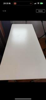 Bureau 140 cm bij 60 cm, Ophalen of Verzenden, Zo goed als nieuw