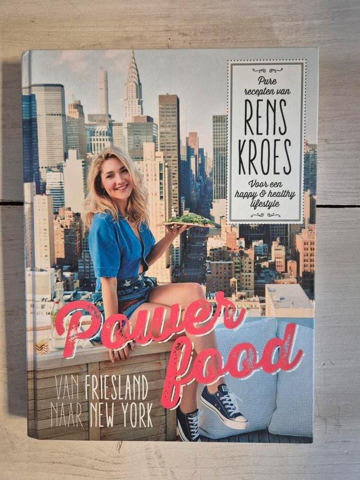 Rens Kroes - Powerfood - Van Friesland naar New York, Boeken, Kookboeken, Zo goed als nieuw, Ophalen of Verzenden