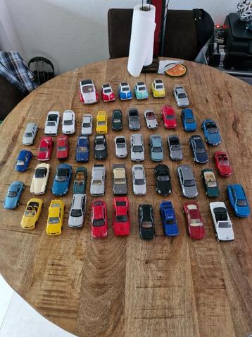 51 x Porsche 1:43 beschikbaar voor biedingen