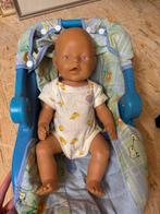 Baby born die in bad kan en kan plassen., Verzamelen, Poppen, Ophalen of Verzenden, Zo goed als nieuw, Pop