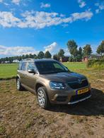 Skoda Yeti 1.2 TSI 81KW 2015 Bruin, Auto's, Skoda, Voorwielaandrijving, 4 cilinders, Bruin, 1200 kg