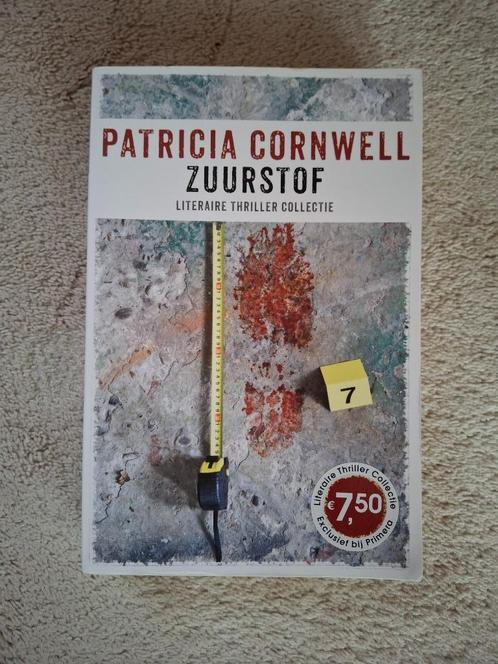 Zuurstof, schrijfster Patricia Cornwell, Boeken, Thrillers, Zo goed als nieuw, Ophalen of Verzenden