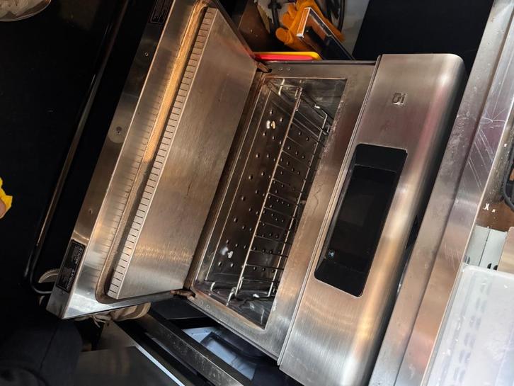 TURBO CHEF i5 (High Speed Oven), Huis en Inrichting, Keuken | Tupperware, Gebruikt, Overige typen, Ophalen