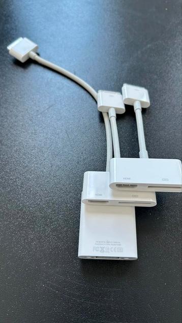 Apple 30 pins naar hdmi of vga beschikbaar voor biedingen