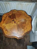 Leuk oud tafeltje voor de kerstboom of bij zet, Huis en Inrichting, Tafels | Bijzettafels, 45 tot 60 cm, Minder dan 55 cm, Gebruikt