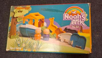 Tupperware "Ark van Noach: beschikbaar voor biedingen