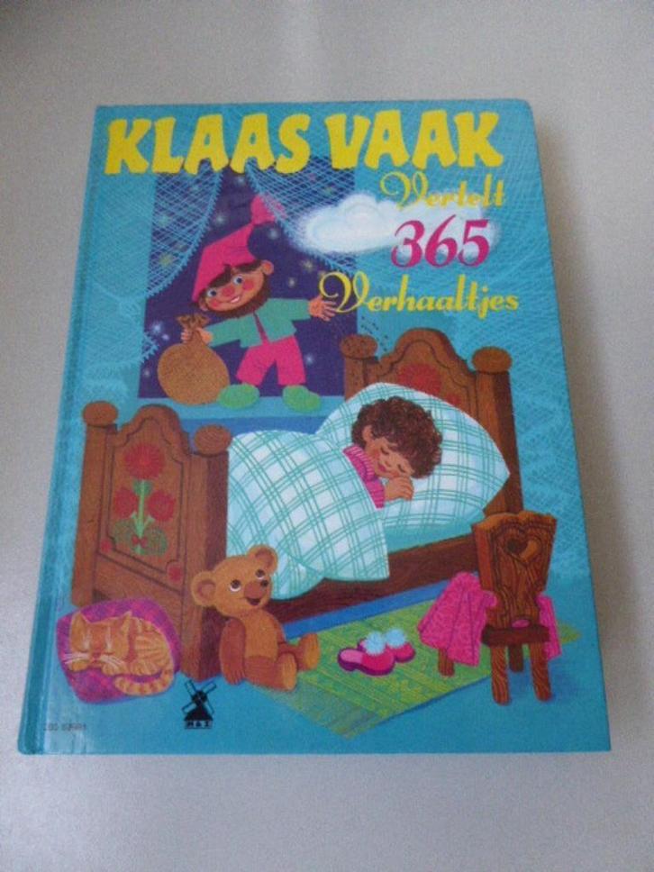 Boek Klaas Vaak verteld 365 verhaaltjes, Boeken, Kinderboeken | Kleuters, Zo goed als nieuw, Fictie algemeen, Jongen of Meisje