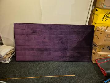 Mooie Paarse Stoffen Hoofdbord beschikbaar voor biedingen