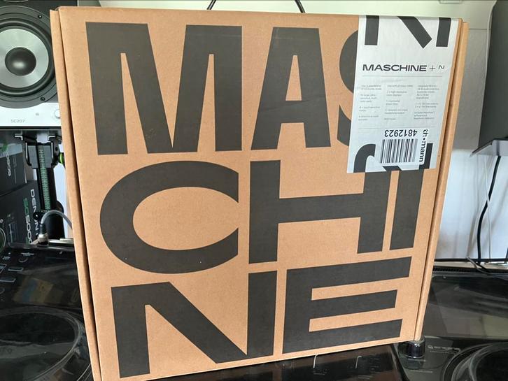 NI Maschine + N (Laatste revisie) plus Decksaver, Muziek en Instrumenten, Midi-apparatuur, Zo goed als nieuw, Ophalen