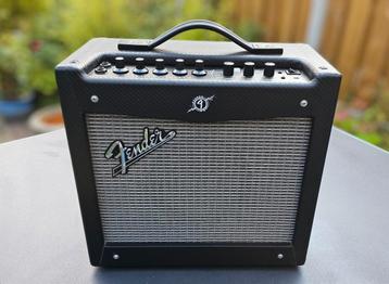 Fender Mustang 1 gitaarversterker  beschikbaar voor biedingen