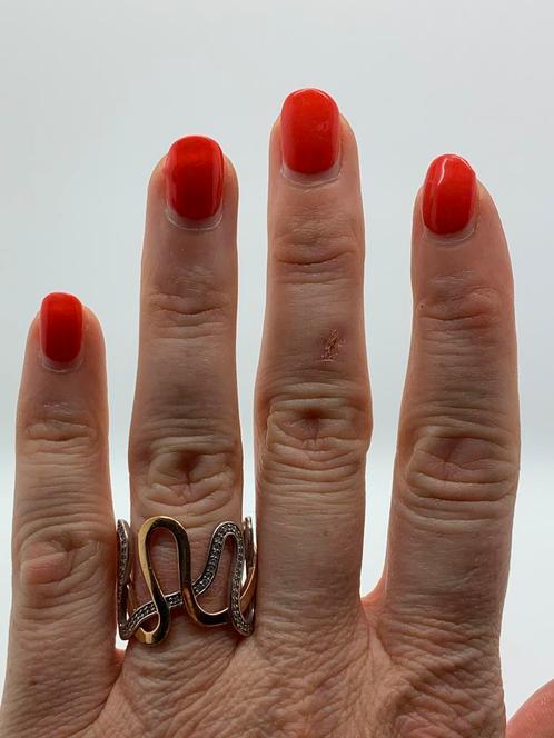 V485 Prachtige zilveren bicolor ring maat 19, Sieraden, Tassen en Uiterlijk, Ringen, Dame, 19 tot 20, Goud, Zilver, Met strass