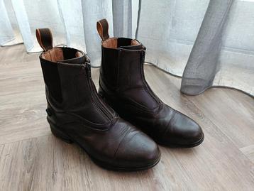 Leren jodhpurs / stalschoenen beschikbaar voor biedingen