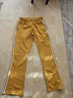 Te koop adidas heren trainingsbroek maat m, Maat 48/50 (M), Geel, Ophalen of Verzenden, Zo goed als nieuw