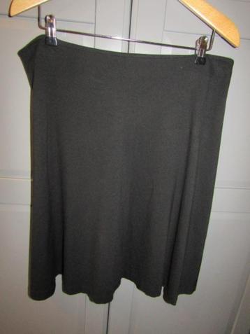G504 Sylver mt 46 rok zwart tricot gerend beschikbaar voor biedingen