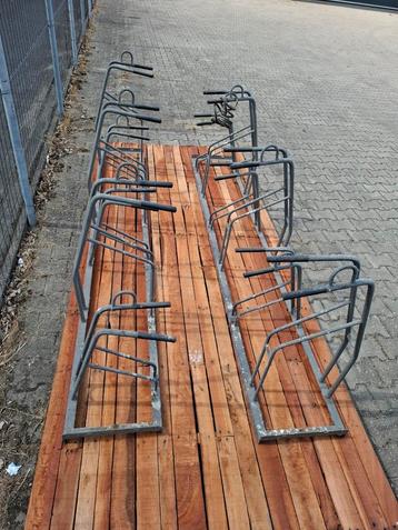 Grote fietsenrekken 2 stuks beschikbaar voor biedingen