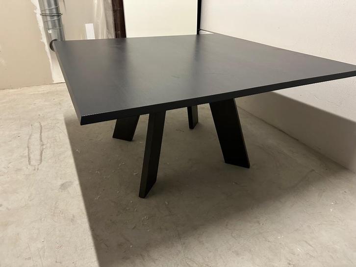 Vierkante eettafel geïnspireerd 160x160x76 op Piet Boon, Huis en Inrichting, Tafels | Eettafels, Zo goed als nieuw, 150 tot 200 cm
