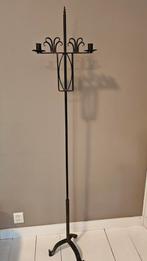 Gietijzeren kandelaar, Antiek en Kunst, Antiek | Kandelaars, Ophalen of Verzenden, Overige materialen