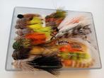 Setje vliegen/nymphen. Kunstaas, Watersport en Boten, Hengelsport | Vliegvissen, Ophalen of Verzenden, Zo goed als nieuw, Overige typen