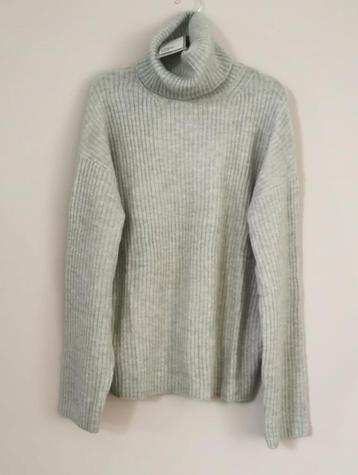 H&M pastelgroene trui mt. M/L  beschikbaar voor biedingen