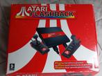 Atari Flashback spelcomputer, Spelcomputers en Games, Spelcomputers | Atari, Ophalen of Verzenden, Zo goed als nieuw, Met 2 controllers