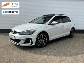 Volkswagen Golf 1.4 TSI PHEV GTE l PANODAK l ACC l GARANTIE! beschikbaar voor biedingen