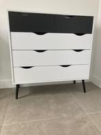 Moderne ladekast met vier lades, Ophalen, Minder dan 50 cm, 100 tot 150 cm, Zo goed als nieuw