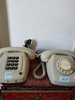 2 vintage PTT telefoons, 1 druktoetsen en 1 draaischijf, Verzenden, Gebruikt, Met draaischijf