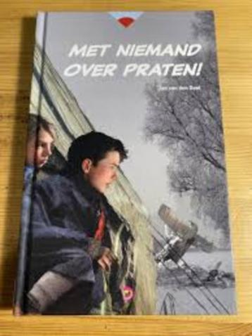 Met niemand over praten! Jan van den Dool 9789057885433 beschikbaar voor biedingen