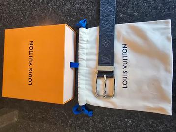 Louis vuitton riem  beschikbaar voor biedingen