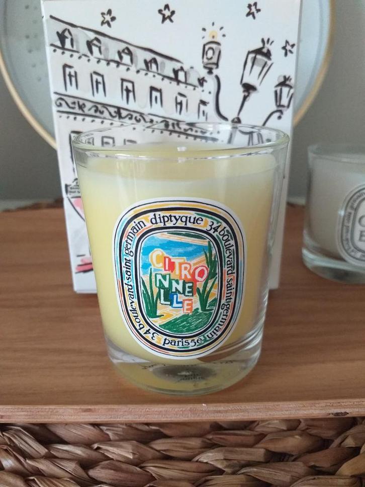 Nieuwe Diptyque 70 gram geurkaars Citronnelle voor € 22,50, Huis en Inrichting, Woonaccessoires | Kandelaars en Kaarsen, Nieuw