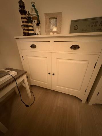 Commode 