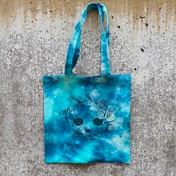 Handgemaakte katten schedel gothic blauw tie dye tote bag beschikbaar voor biedingen